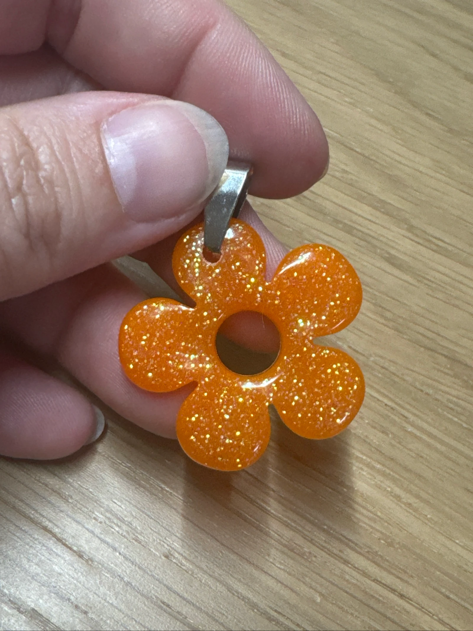 Pendentif en résine 